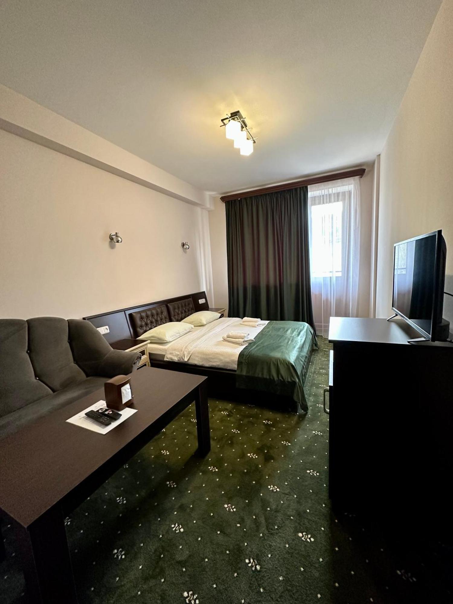 Hotel - Saya Tsachkadzor Buitenkant foto