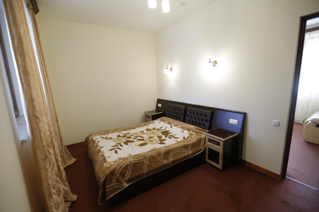 Hotel - Saya Tsachkadzor Buitenkant foto