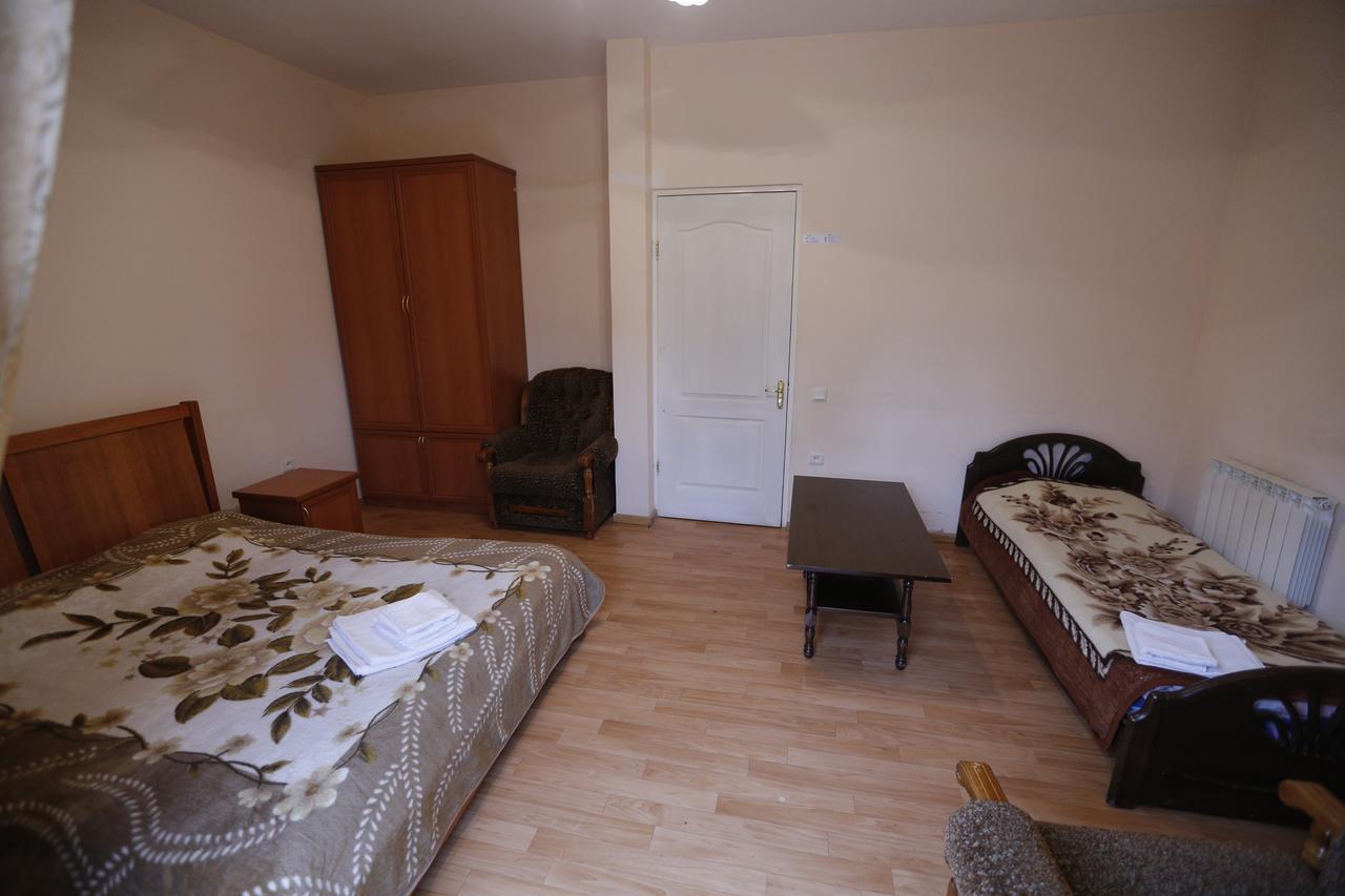 Hotel - Saya Tsachkadzor Buitenkant foto